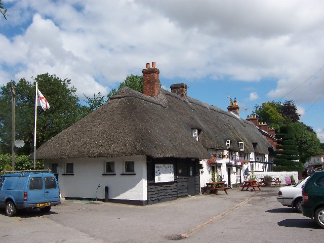 The Crown Inn, Kings Somborne © Dave Jacobs :: Geograph Britain and Ireland