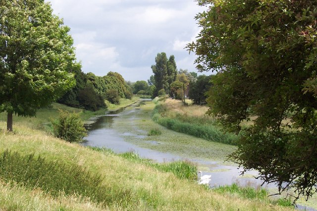 The Royal Military Canal, Romney Marsh,... © Ron Strutt cc-by-sa/2.0 ...