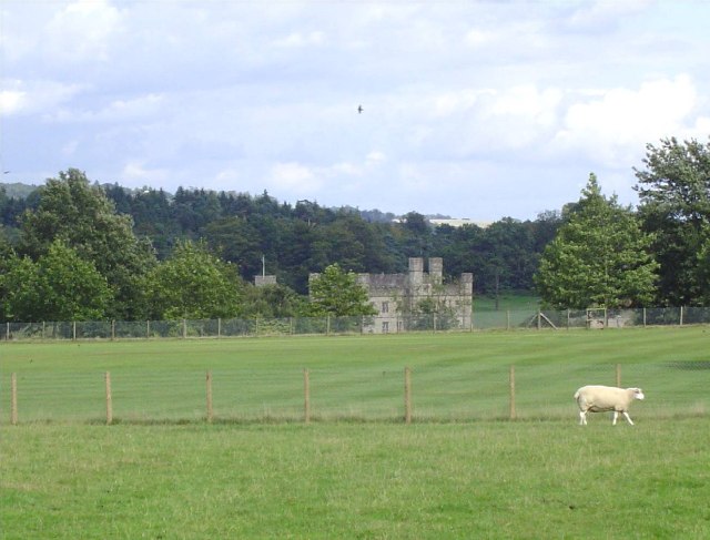 Leeds Castle from Burberry Lane