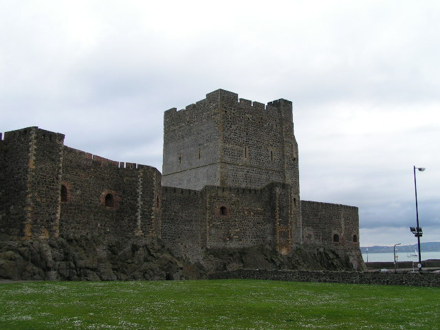 Carrickfergus Castle © Dave Dunford cc-by-sa/2.0 :: Geograph Britain ...