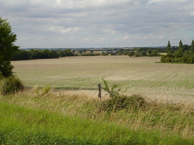 View towards Bedfordshire from footpath to Newnham Hill