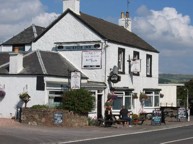 Gateside Inn, Gateside, Fife © Brian D Osborne :: Geograph Britain and ...