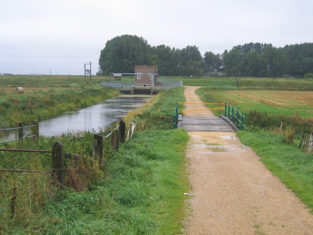 Pumping Station, Cowbit Wash, Lincs © Rodney Burton :: Geograph Britain ...