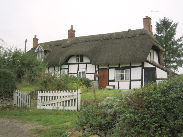 Thatched Cottage, Elmley Castle © Dave Bushell cc-by-sa/2.0 :: Geograph ...