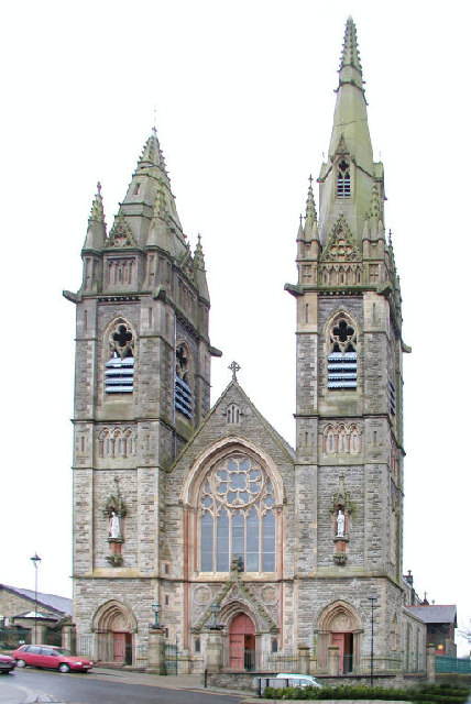 Omagh Sacred Heart Church / The Chapel © Kenneth Allen cc-by-sa/2.0 ...