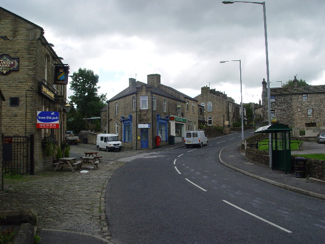 Trawden © Malcolm Street :: Geograph Britain and Ireland