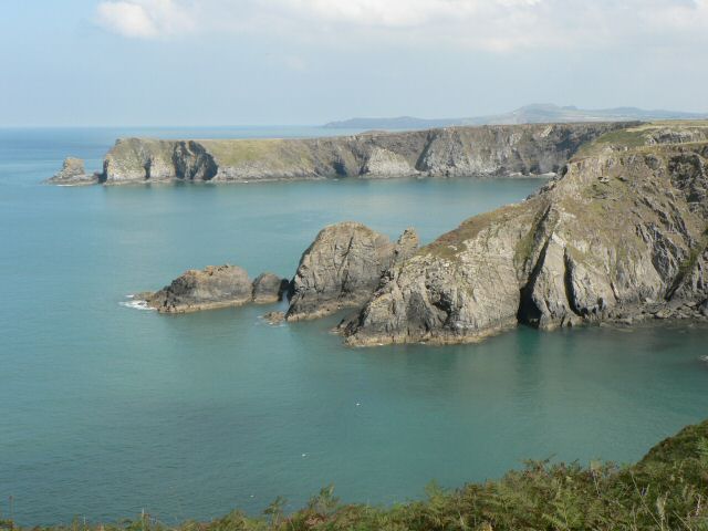 Two headlands © Rob Burke :: Geograph Britain and Ireland