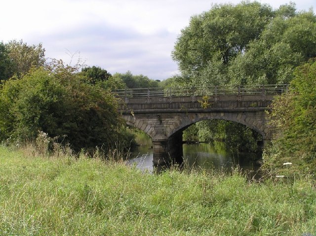 Railway crossing River Rother