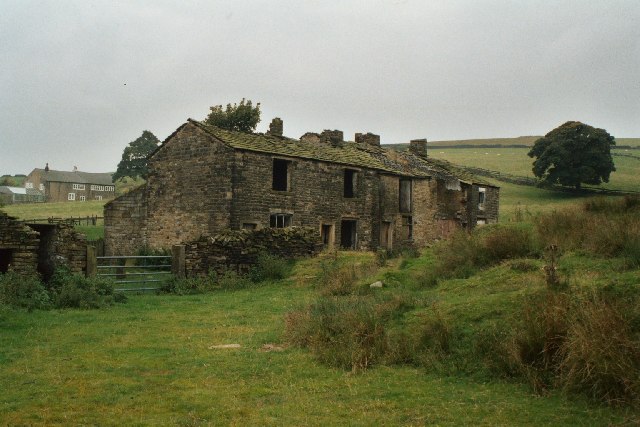 Derelict cottages at Lanehead, Rochdale,... © Dr Neil