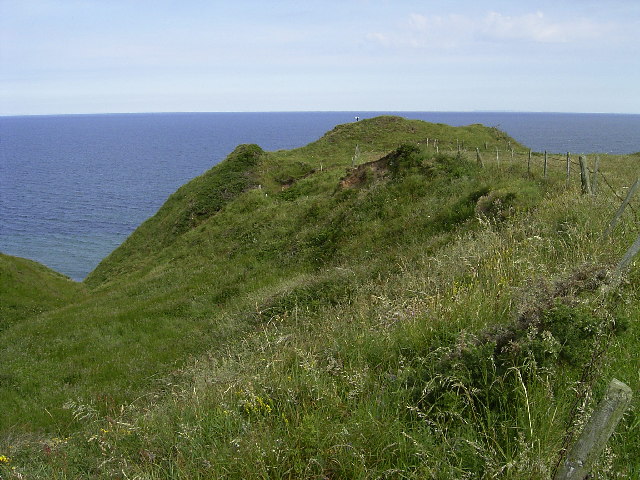 Promontory fort between Knocksharry and Ballanayre