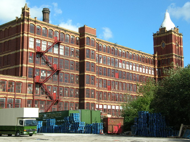 Pear Mill, Stockport © Paul Johnston-Knight cc-by-sa/2.0 :: Geograph ...