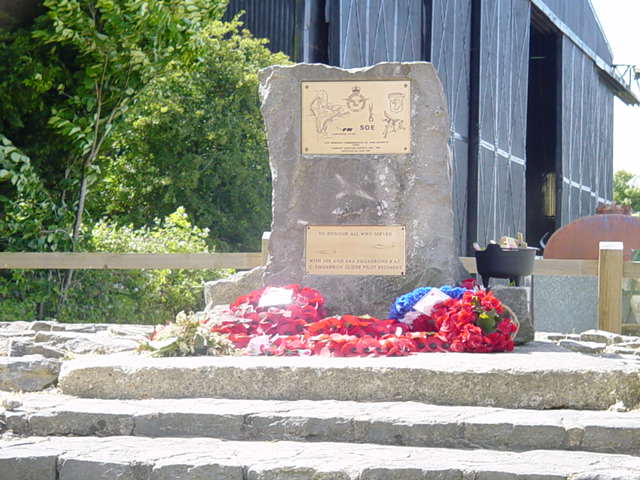 Tarrant Rushton Memorial