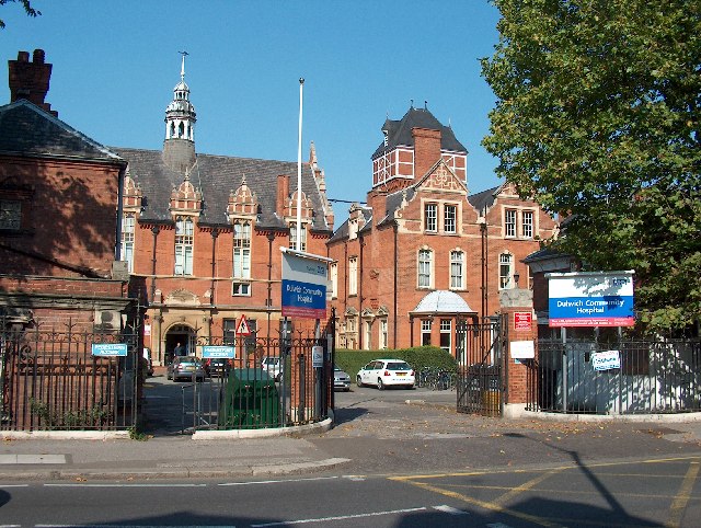Dulwich Community Hospital, East Dulwich Grove (A2214)