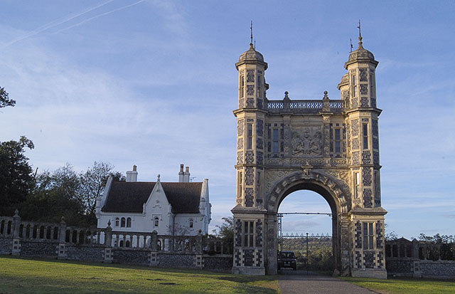 Gatehouse to Eastwell Park