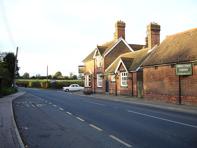 Crown & Horseshoes, Langley © Penny Mayes :: Geograph Britain and Ireland