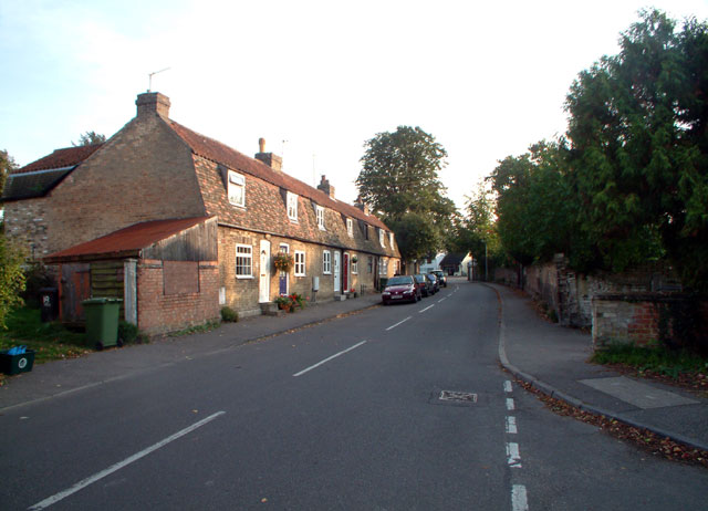Cottages in Apthorpe Street, Fulbourn