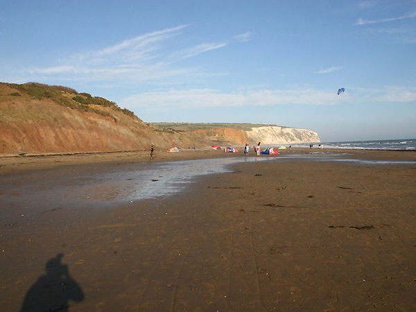 Yaverland beach, Isle of Wight © Chris Plunkett cc-by-sa/2.0 ...