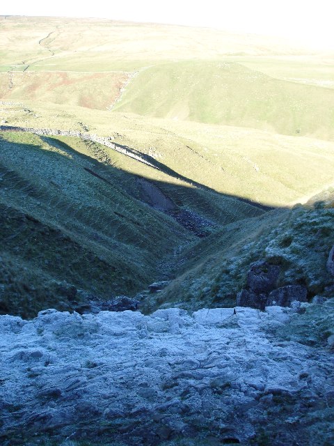 Shady (and icy!) valley on Cow Close