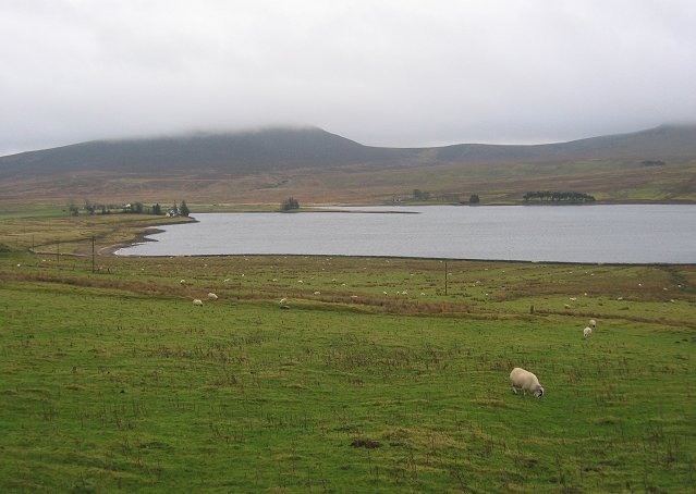 Harperrig Reservoir © Richard Webb Geograph Britain And Ireland 3328