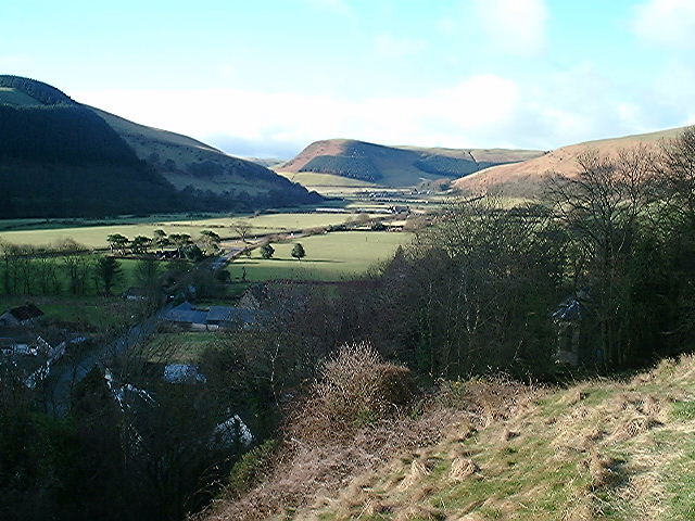Valley between New Radnor and Llanfihangel Nant Melan