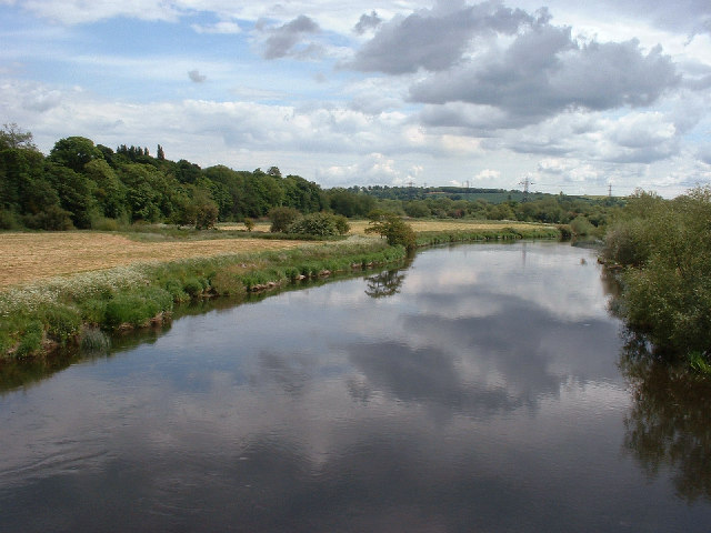 River Trent east from former railway bridge