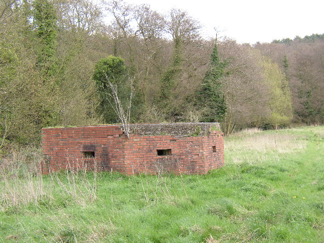 Pill Box near Waverley Abbey House,... © Humphrey Bolton cc-by-sa/2.0 ...