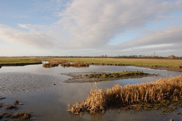 Freckleton Marsh, off the road to the... © Keith Wright cc-by-sa/2.0 ...