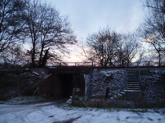 Landbarn Farm's railway bridge