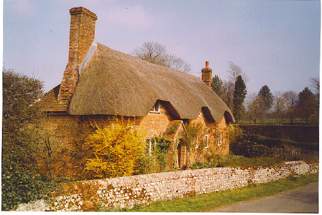 Beauworth thatched cottage