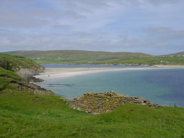 The tombolo at St Ninian's Isle © Colin Park cc-by-sa/2.0 :: Geograph ...