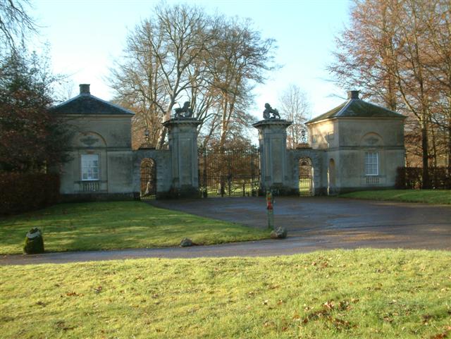 The Gates of Ramsbury Manor © Colin Bates :: Geograph Britain and Ireland