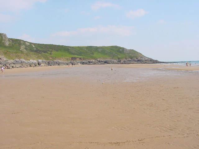 Caswell Bay looking towards Whiteshell... © Linda Bailey cc-by-sa/2.0 ...