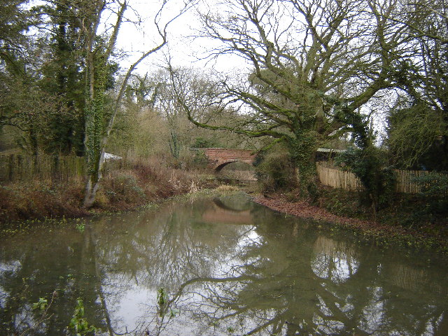 Slade's Bridge, Basingstoke Canal