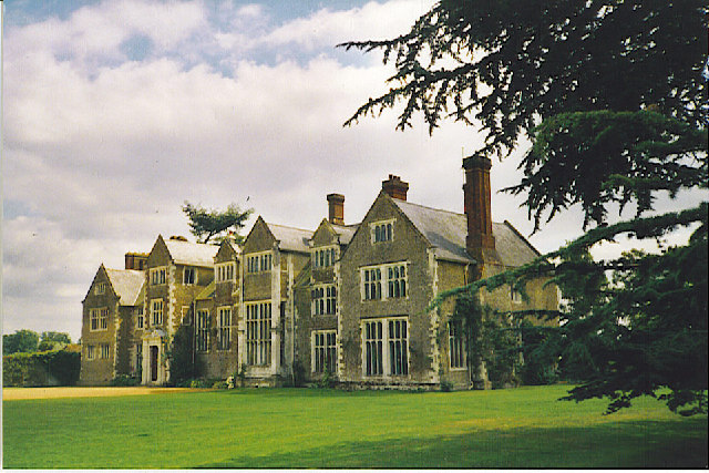 Loseley House © Colin Smith :: Geograph Britain and Ireland