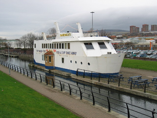 Boat restaurant on the Forth and Clyde Canal, Clydebank.