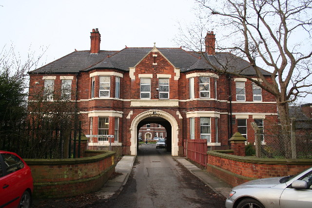 Grimsby Old Hospital © Richard Croft cc-by-sa/2.0 :: Geograph Britain ...