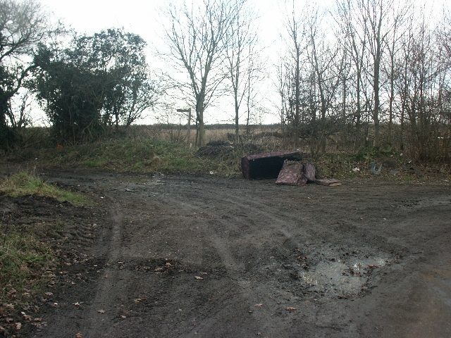 Fly tipping, Mangreen