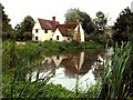 TM0733 : Willy Lott's Cottage, Flatford, Suffolk by Robert Edwards
