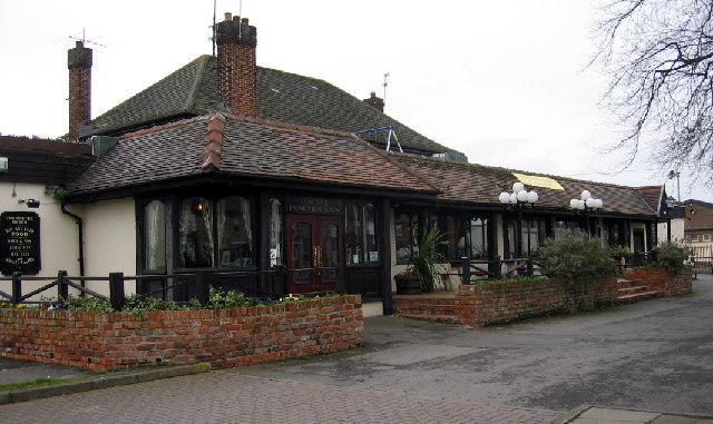 The Copper Beech Pub © Alan Fearon :: Geograph Britain and Ireland