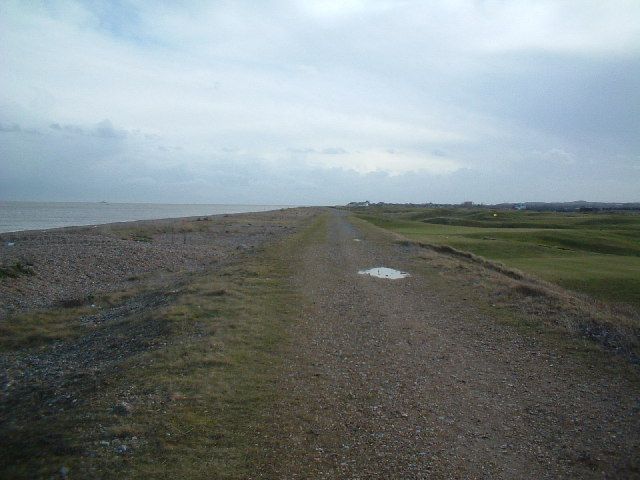 The sea wall, north of Deal