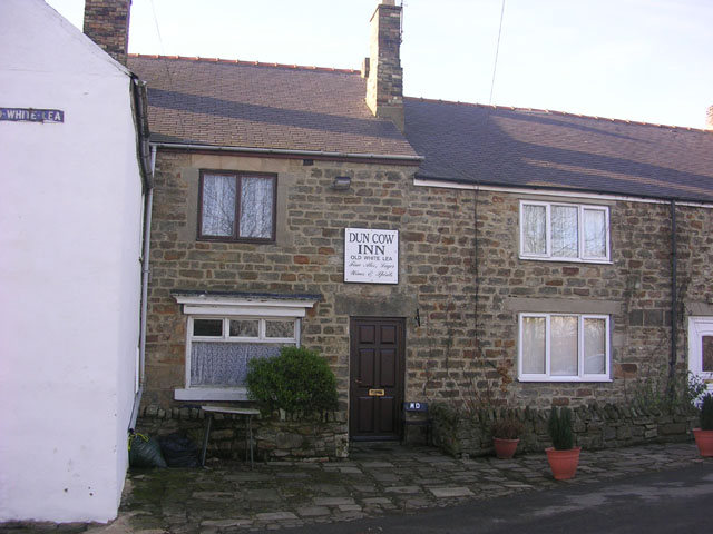 Dun Cow Inn, Old White Lea, near Crook © Oliver Dixon cc-by-sa/2.0 ...