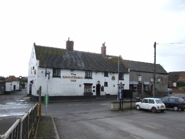 Wheatsheaf Inn - Cropwell Bishop © al partington cc-by-sa/2.0 ...