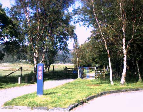 Mawddach Trail - towards Dolgellau at Penmaenpool
