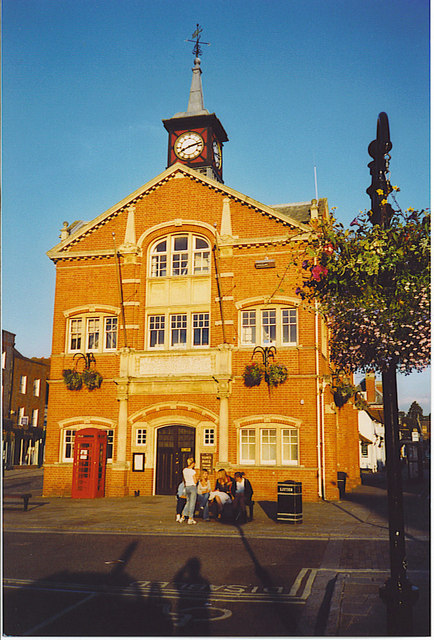 Thame Town Hall © Colin Smith :: Geograph Britain and Ireland