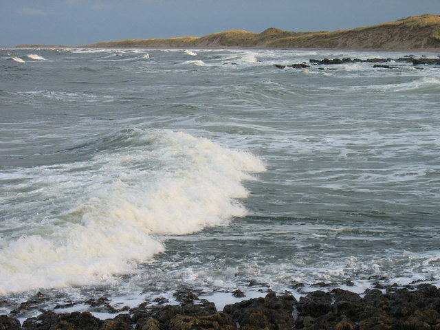 Breaking waves near Cheswick Beach