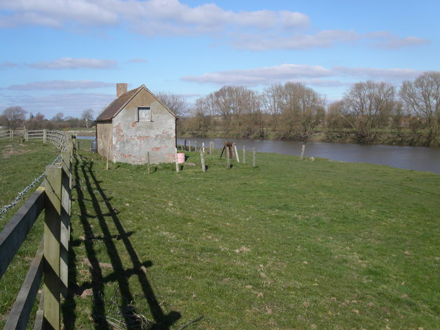 Abandoned cottage by the river Severn