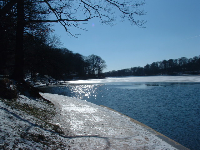 Roundhay Park Lake in winter