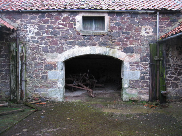 Old farm building at New Mains