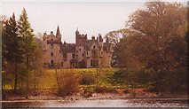 NH6037 : Aldourie Castle by Kevin Rae