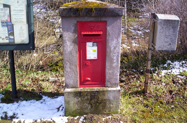 Post Box at Easter Balmoral